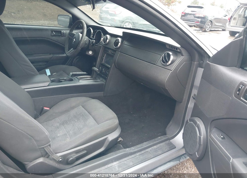 2006 FORD MUSTANG V6 VIN: 1ZVFT80N365109816