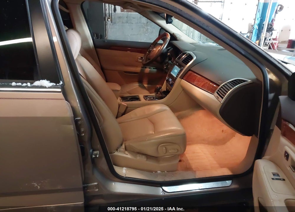 2008 CADILLAC SRX V6 VIN: 1GYEE437080170811