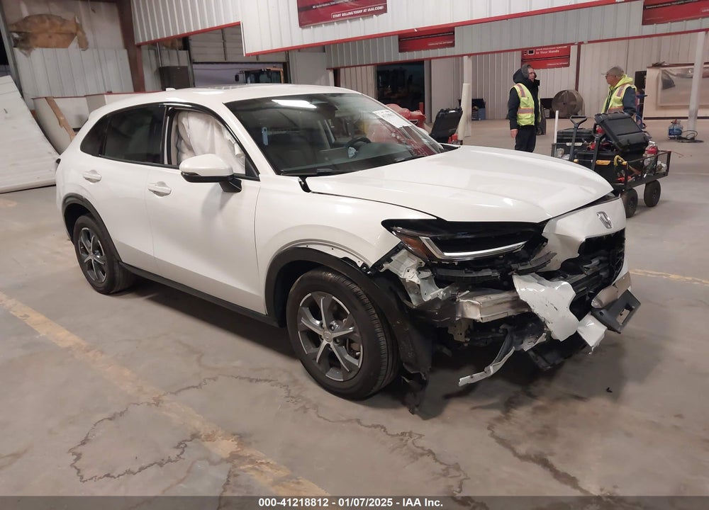 2024 HONDA HR-V 2WD EX-L/2WD EX-L W/O BSI VIN: 3CZRZ1H74RM704548