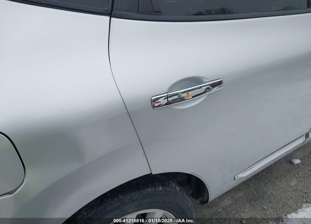 2013 NISSAN ROGUE SV W/SL PKG VIN: JN8AS5MV7DW614066