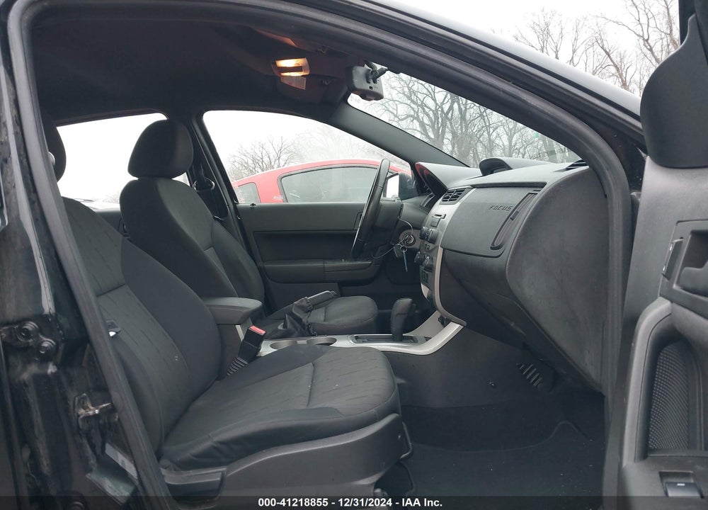 2010 FORD FOCUS SE VIN: 1FAHP3FN0AW279635