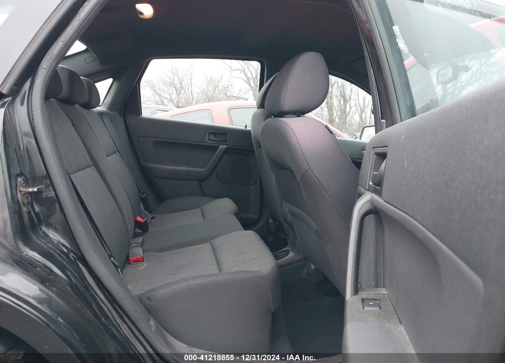 2010 FORD FOCUS SE VIN: 1FAHP3FN0AW279635