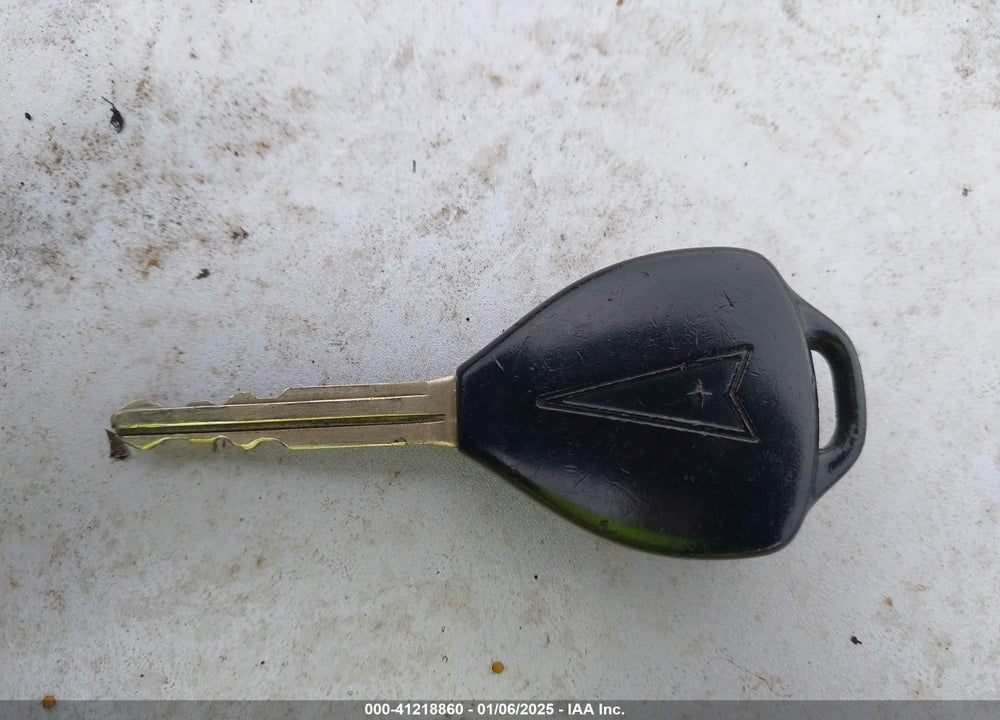 2009 PONTIAC VIBE VIN: 5Y2SP67879Z471493
