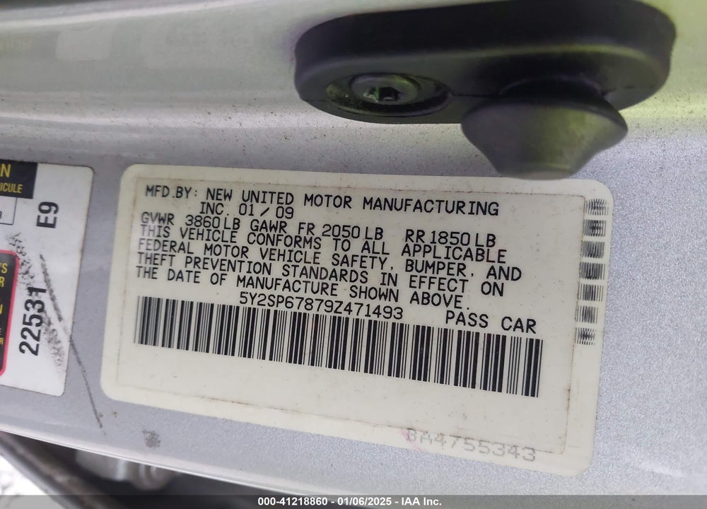 2009 PONTIAC VIBE VIN: 5Y2SP67879Z471493