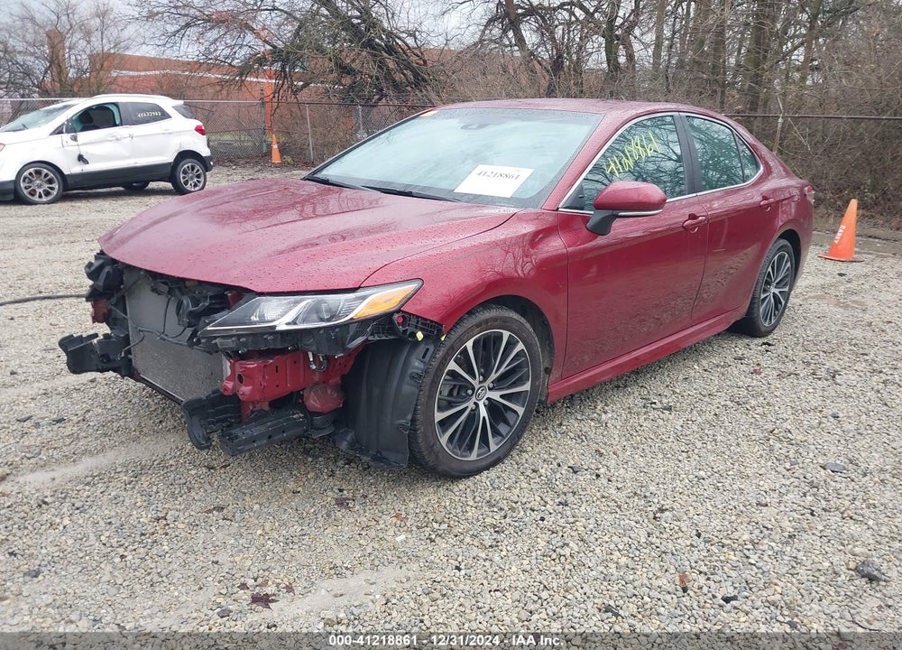2018 TOYOTA CAMRY SE VIN: 4T1B11HK5JU627624