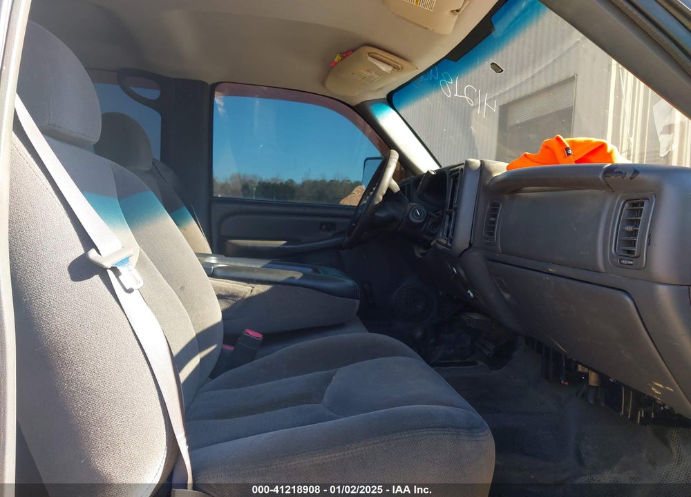2004 GMC SIERRA 2500HD VIN: 1GTHK23164F154857