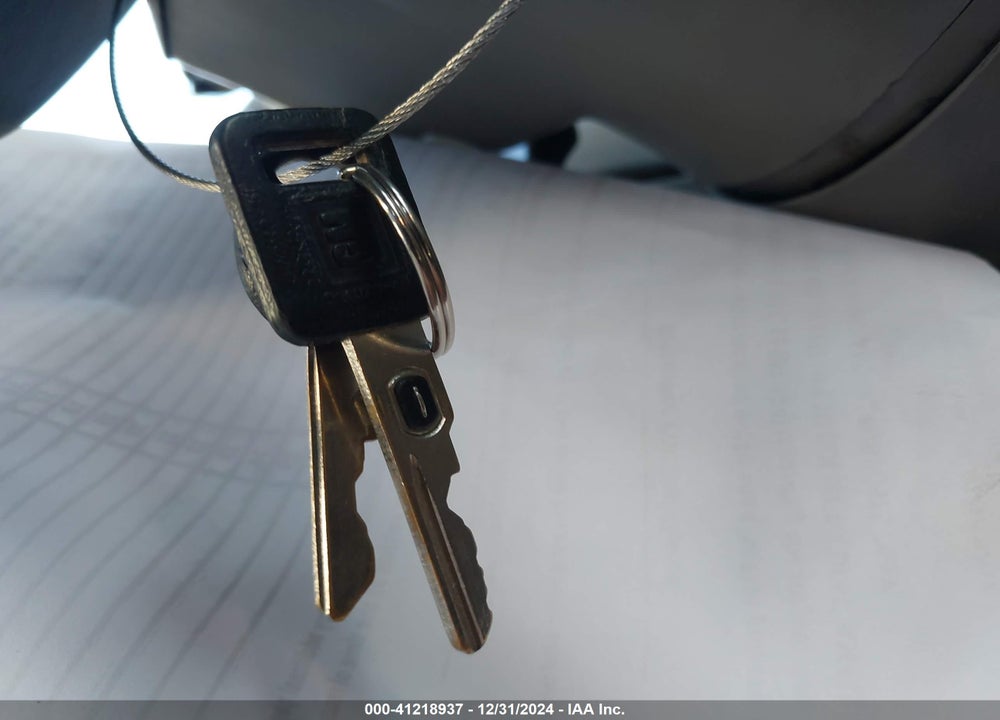 1999 CHEVROLET LUMINA LS VIN: 2G1WL52M3X9205061