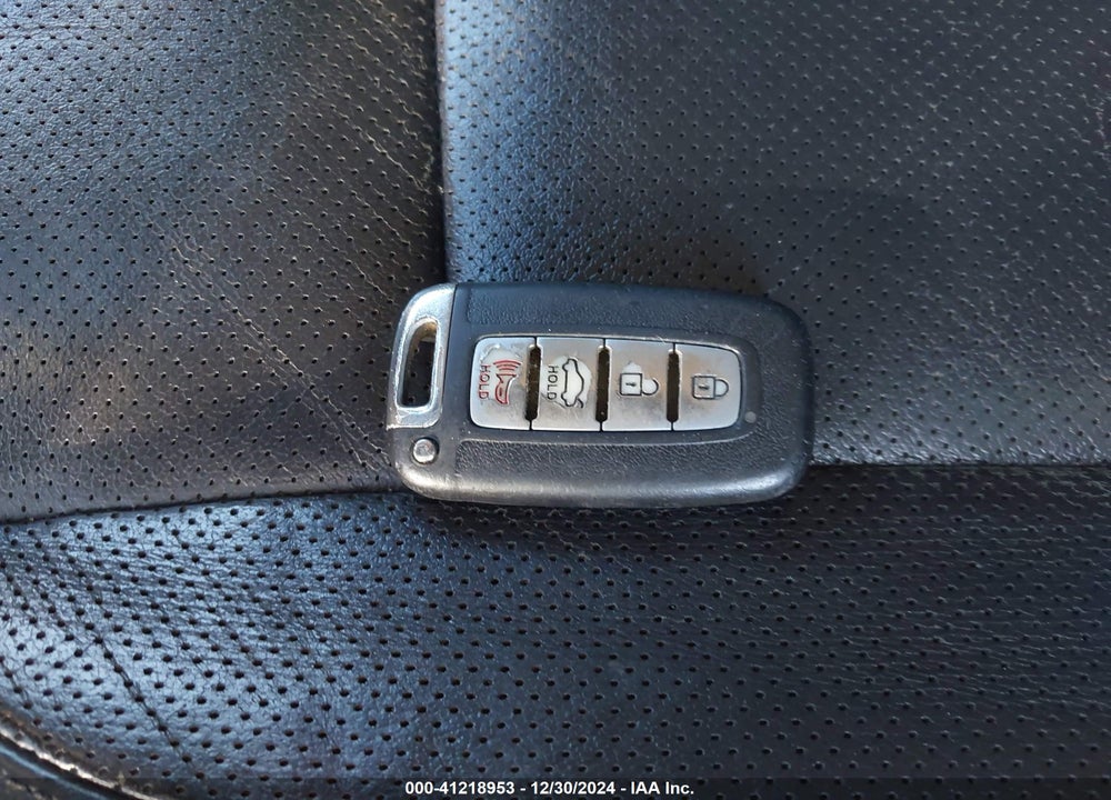 2013 HYUNDAI GENESIS VIN: KMHGC4DD3DU248473