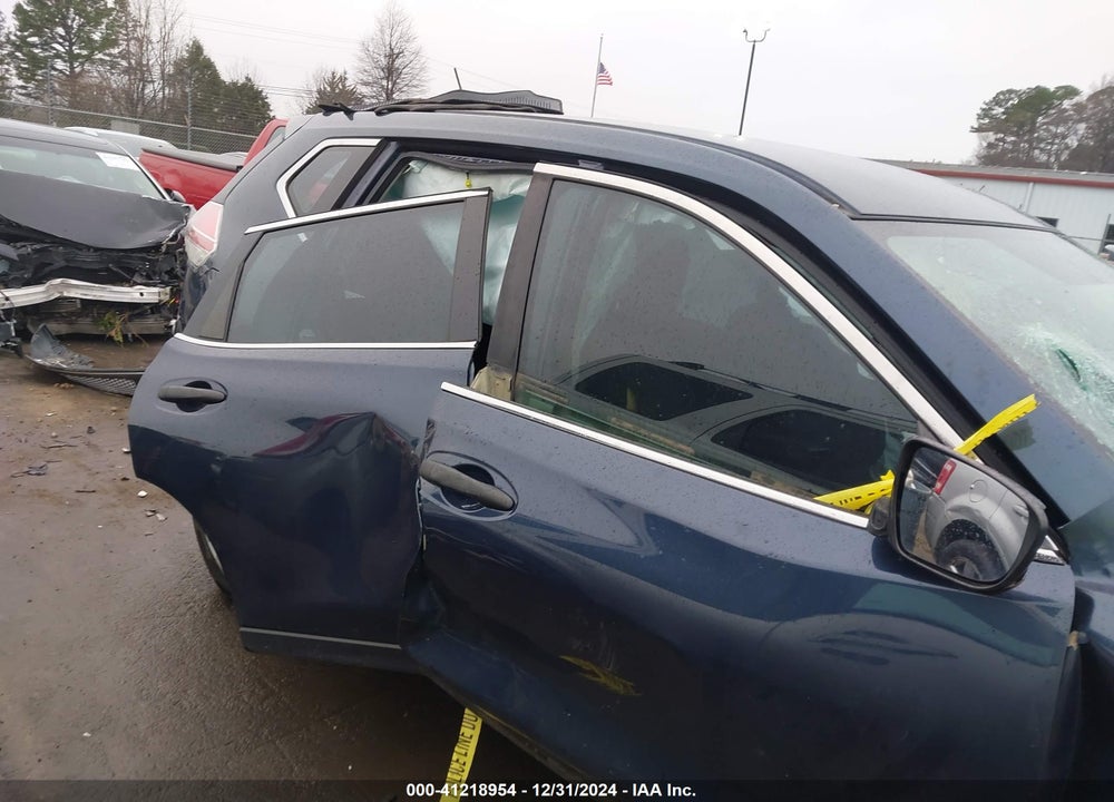 2016 NISSAN ROGUE S VIN: 5N1AT2MT9GC876856