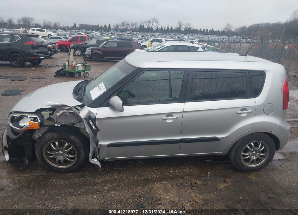 2012 KIA SOUL VIN: KNDJT2A5XC7427196