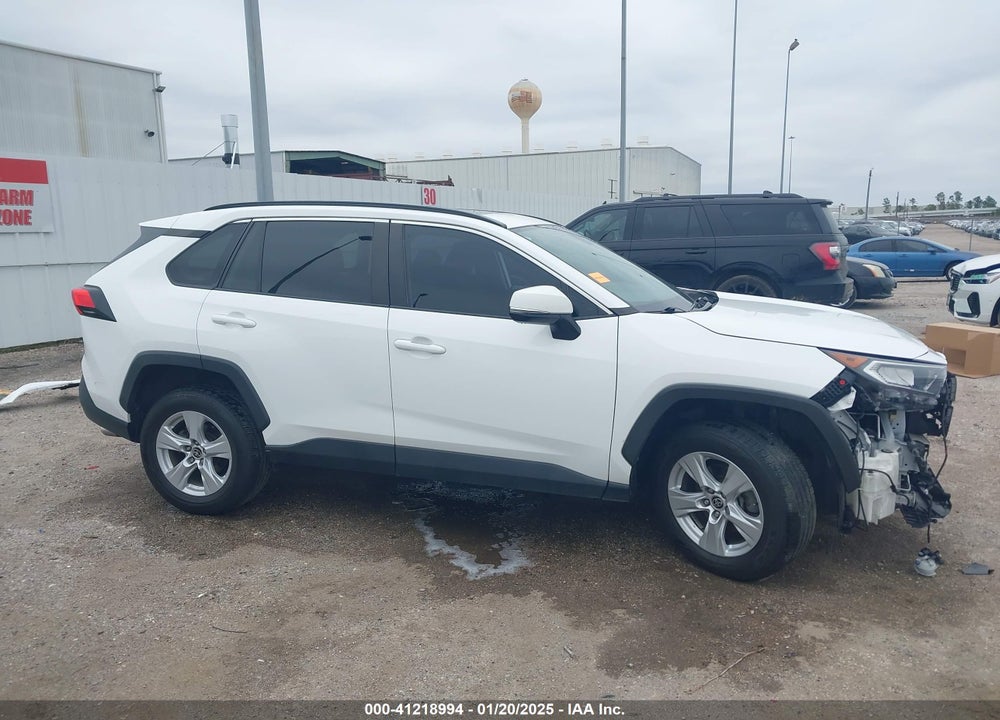 2021 TOYOTA RAV4 XLE VIN: 2T3W1RFV4MW166909