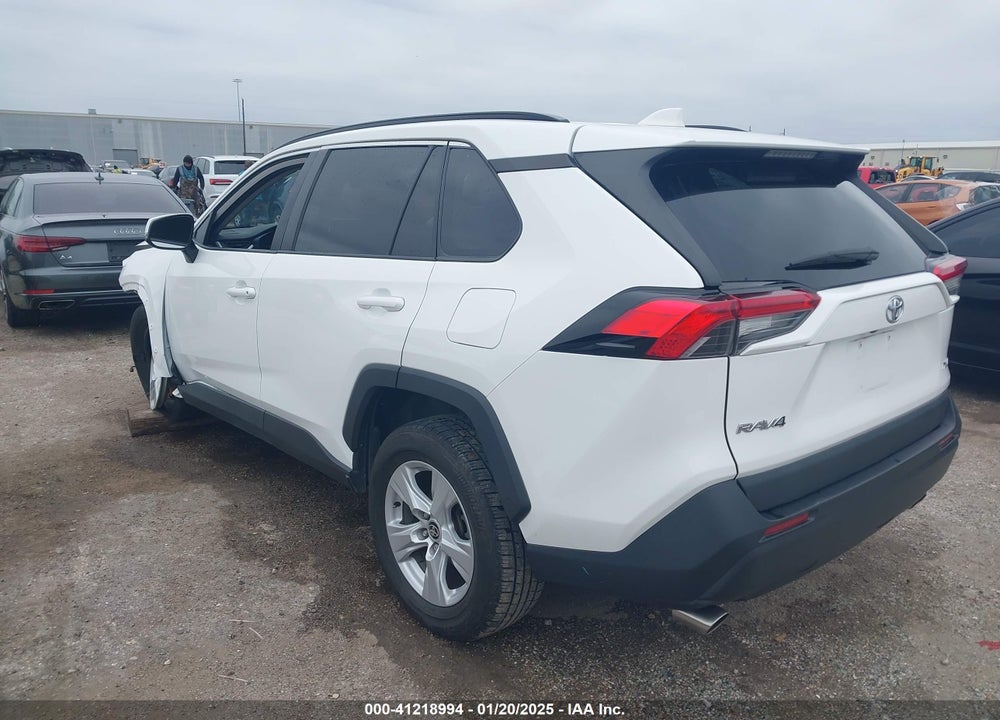 2021 TOYOTA RAV4 XLE VIN: 2T3W1RFV4MW166909