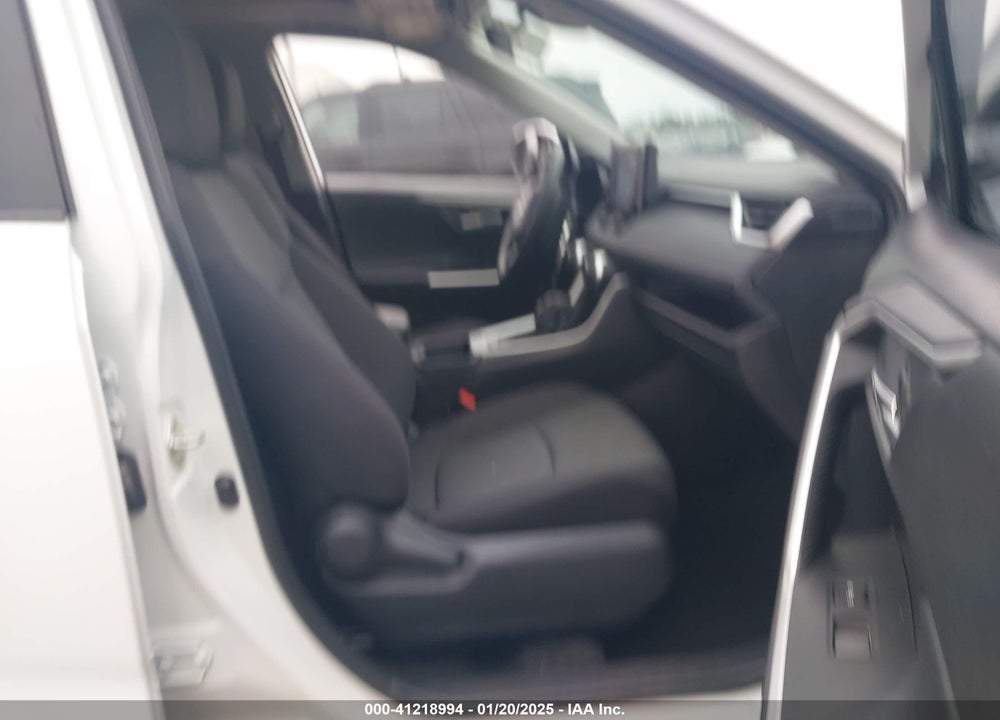 2021 TOYOTA RAV4 XLE VIN: 2T3W1RFV4MW166909