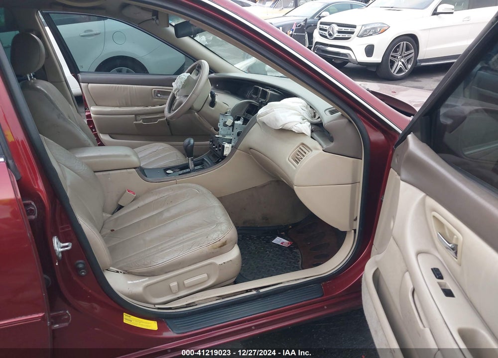 2002 TOYOTA AVALON XL VIN: 4T1BF28B92U245573