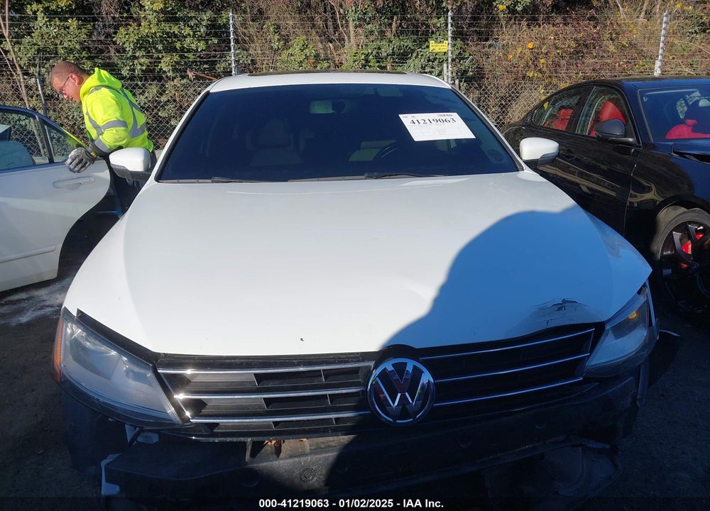 2017 VOLKSWAGEN JETTA VIN: 3VWDB7AJ2HM250485