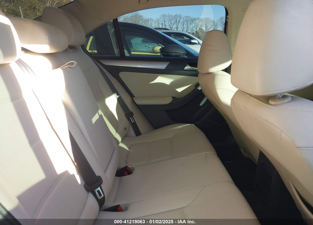 2017 VOLKSWAGEN JETTA VIN: 3VWDB7AJ2HM250485