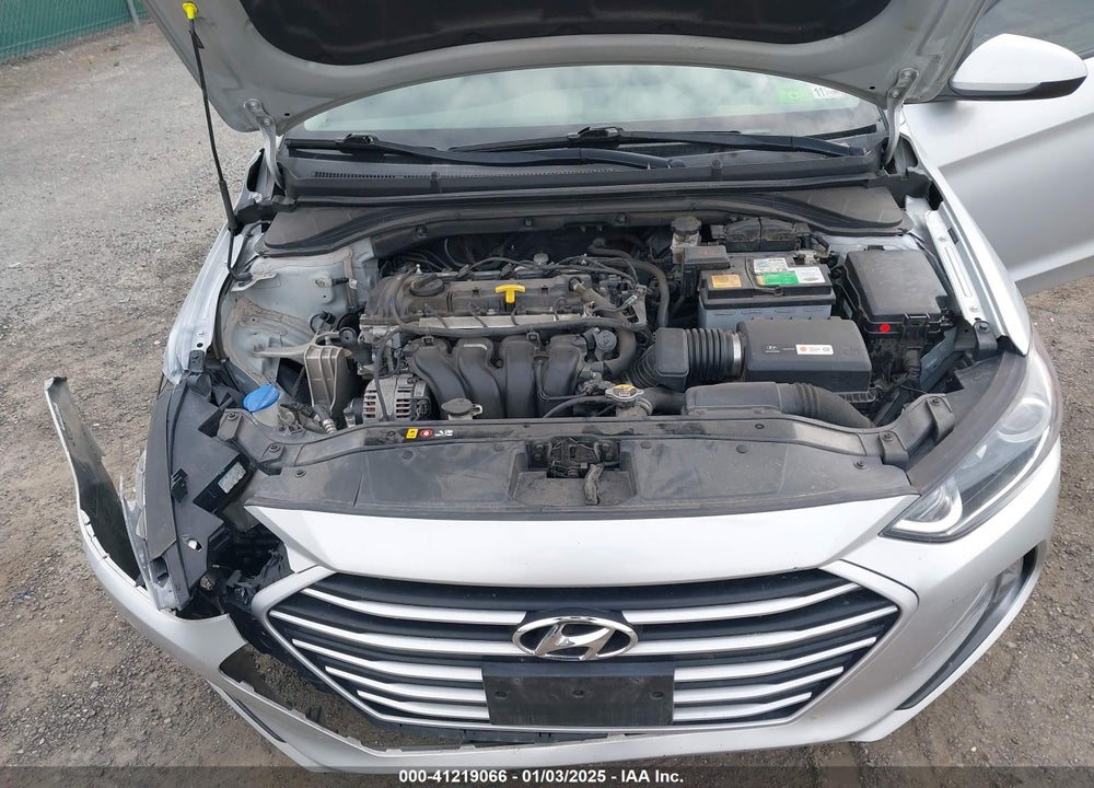 2018 HYUNDAI ELANTRA VIN: 5NPD84LF2JH355659