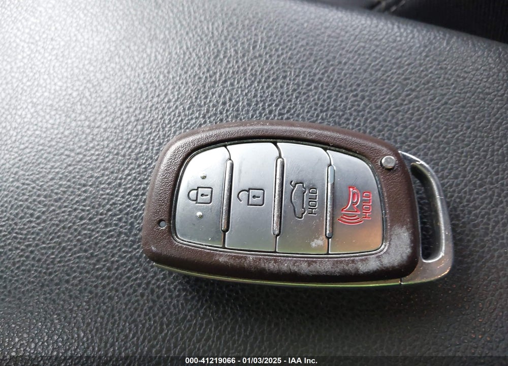 2018 HYUNDAI ELANTRA VIN: 5NPD84LF2JH355659