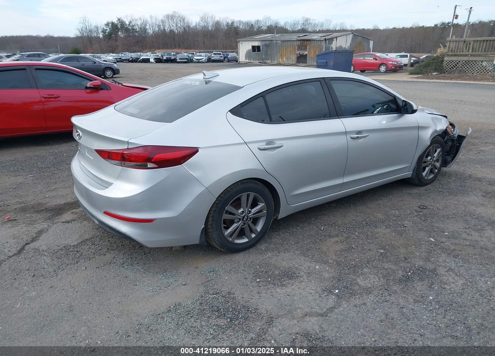 2018 HYUNDAI ELANTRA VIN: 5NPD84LF2JH355659