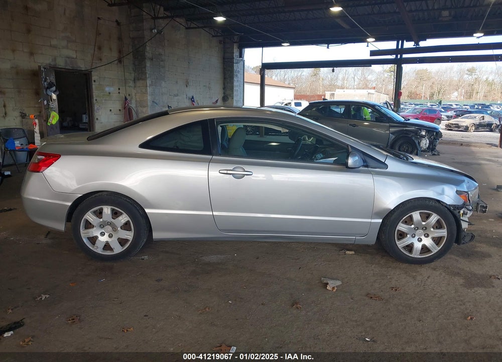 2009 HONDA CIVIC LX VIN: 2HGFG12699H528661