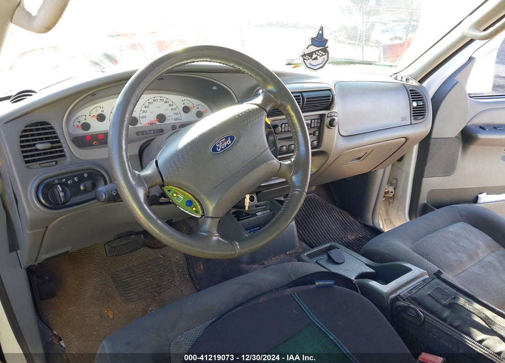2005 FORD EXPLORER SPORT TRAC ADRENALIN/XLS/XLT VIN: 1FMZU67K65UA64660