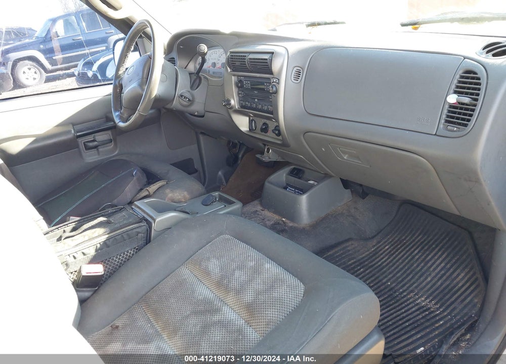 2005 FORD EXPLORER SPORT TRAC ADRENALIN/XLS/XLT VIN: 1FMZU67K65UA64660