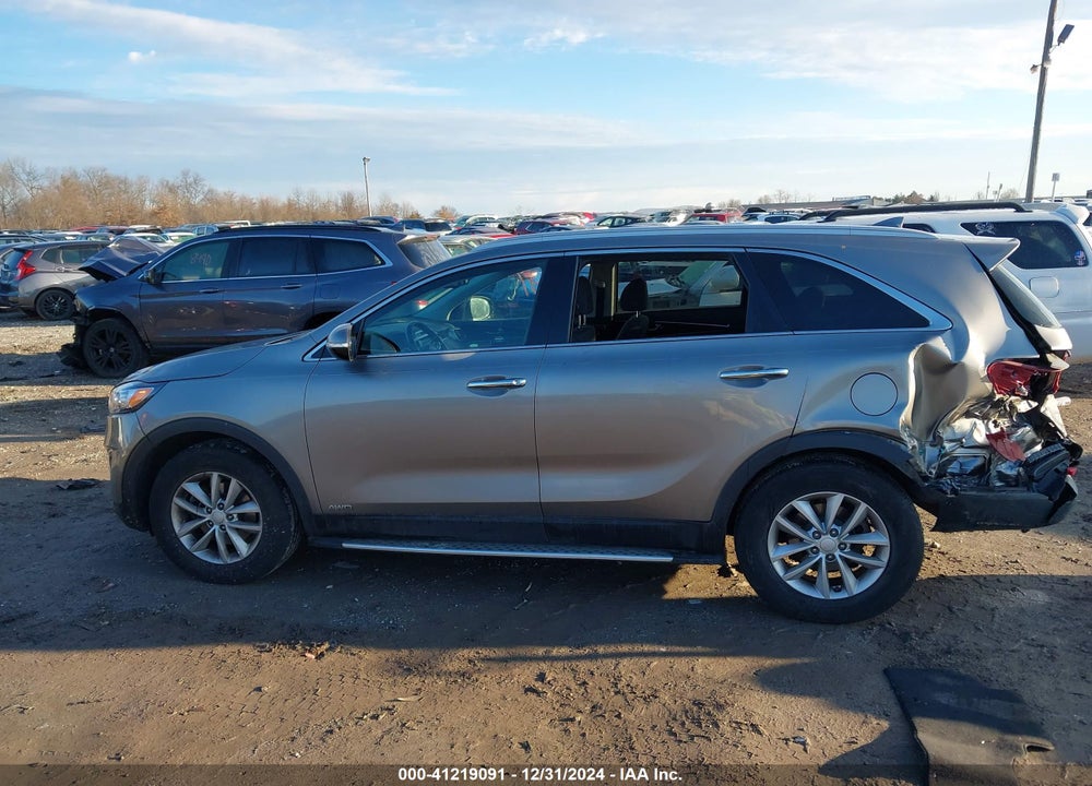 2018 KIA SORENTO 2.4L LX VIN: 5XYPGDA39JG399142