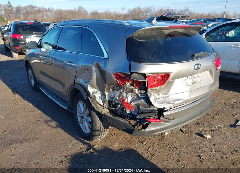 2018 KIA SORENTO 2.4L LX VIN: 5XYPGDA39JG399142