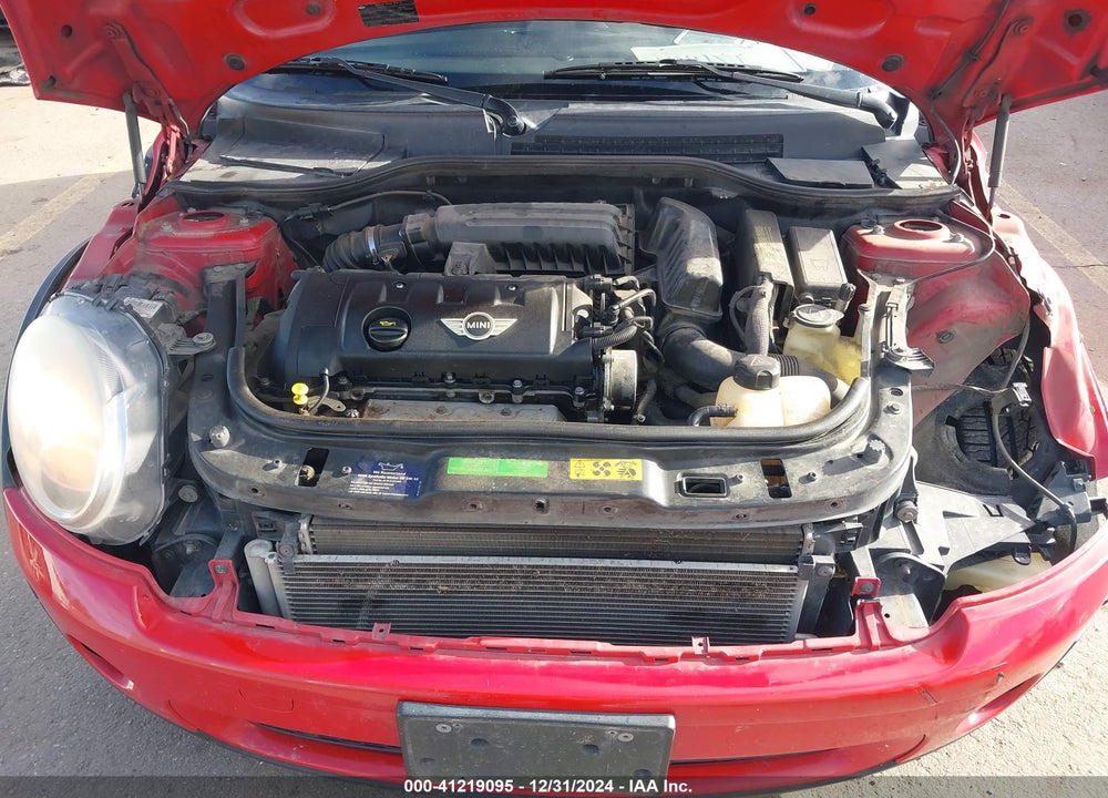 2008 MINI COOPER VIN: WMWMF33508TT59252