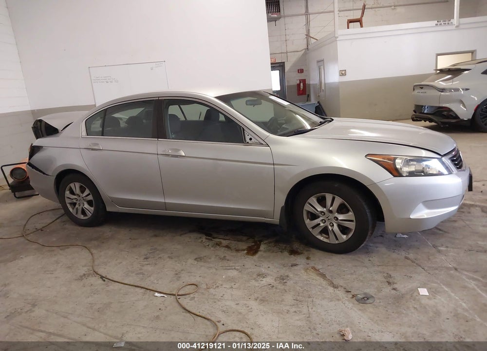 2008 HONDA ACCORD 2.4 LX-P VIN: 1HGCP26408A039323