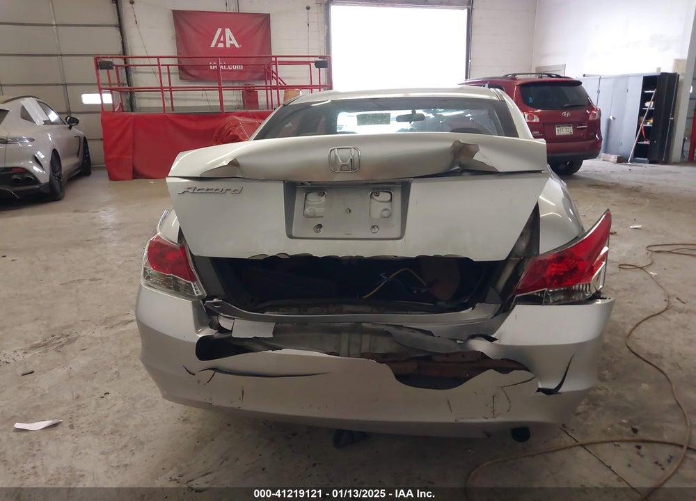 2008 HONDA ACCORD 2.4 LX-P VIN: 1HGCP26408A039323