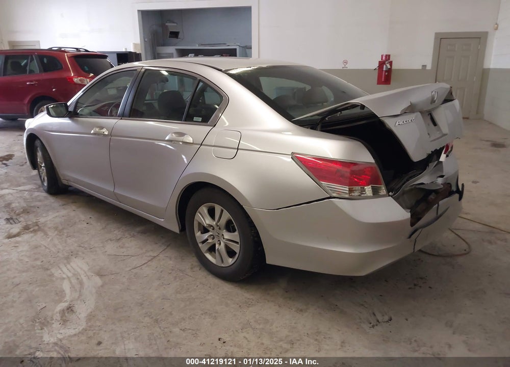 2008 HONDA ACCORD 2.4 LX-P VIN: 1HGCP26408A039323