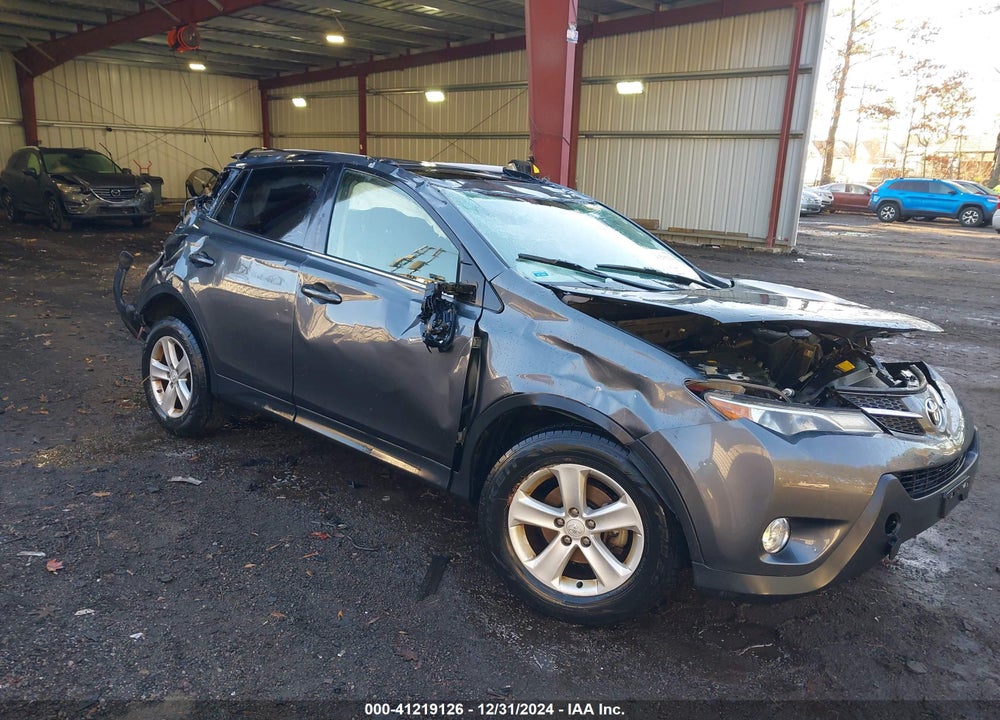 2014 TOYOTA RAV4 XLE VIN: JTMRFREV8ED048912