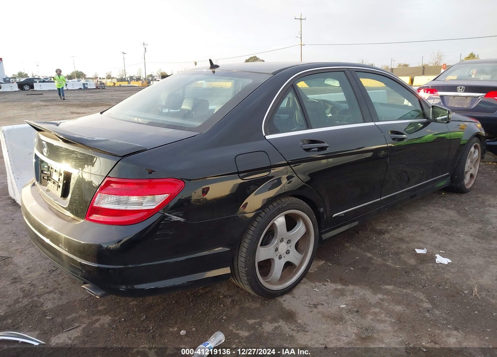2010 MERCEDES-BENZ C 300 VIN: WDDGF5EB4AF370005
