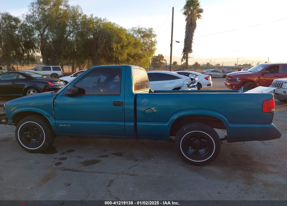 1996 CHEVROLET S TRUCK S10 VIN: 1GCCS14X2T8151349