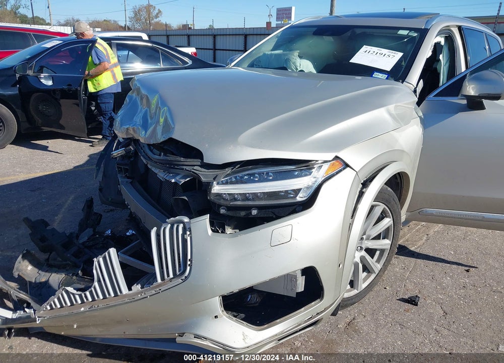 2017 VOLVO XC90 T6 INSCRIPTION VIN: YV4A22PL8H1162990
