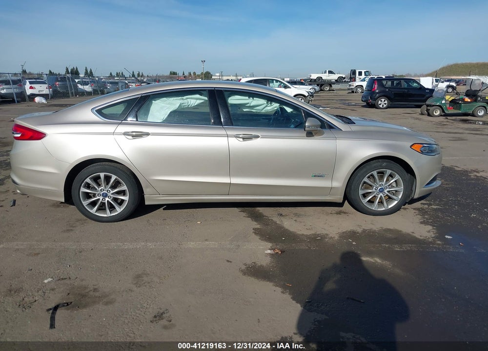 2018 FORD FUSION ENERGI SE LUXURY VIN: 3FA6P0PU8JR136768