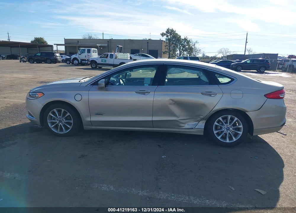 2018 FORD FUSION ENERGI SE LUXURY VIN: 3FA6P0PU8JR136768