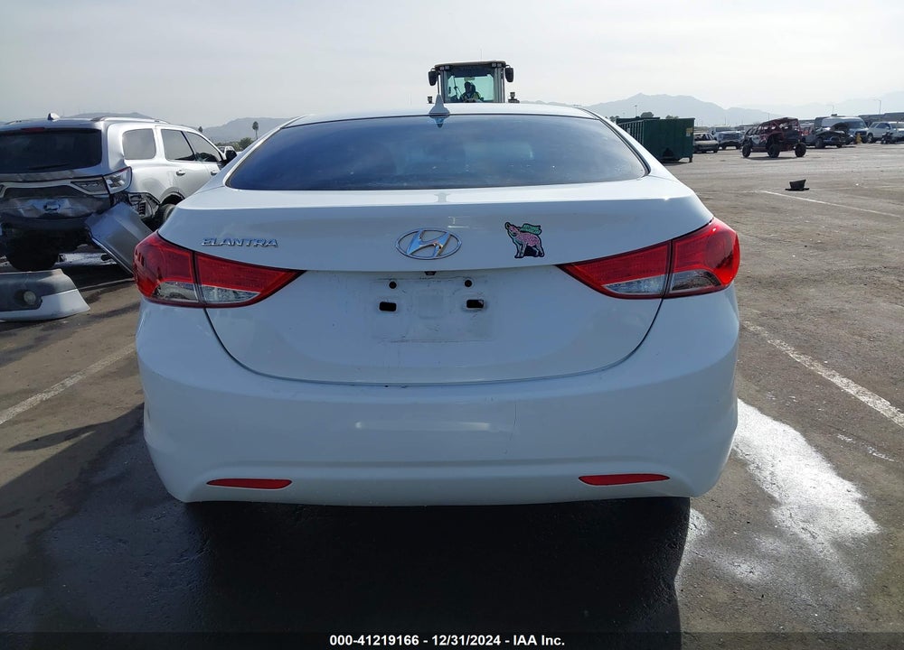 2011 HYUNDAI ELANTRA VIN: 5NPDH4AE0BH050799