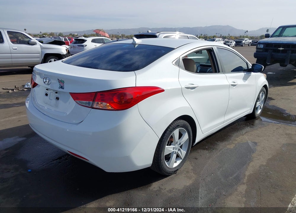 2011 HYUNDAI ELANTRA VIN: 5NPDH4AE0BH050799