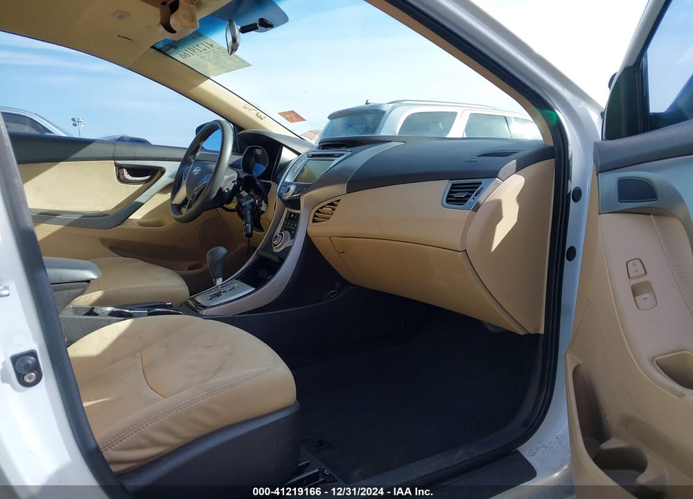 2011 HYUNDAI ELANTRA VIN: 5NPDH4AE0BH050799