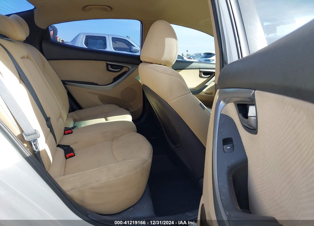 2011 HYUNDAI ELANTRA VIN: 5NPDH4AE0BH050799