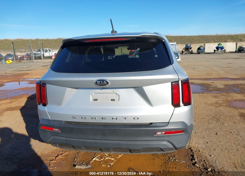 2021 KIA SORENTO LX VIN: 5XYRG4LC3MG052013