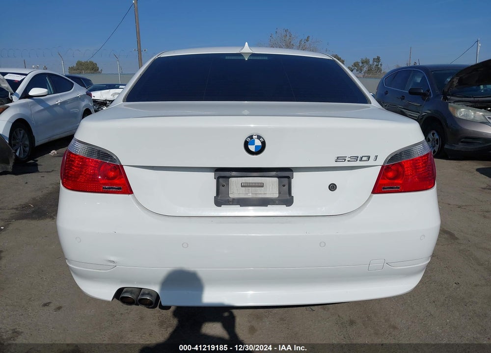 2005 BMW 530I VIN: WBANA73515CR59610