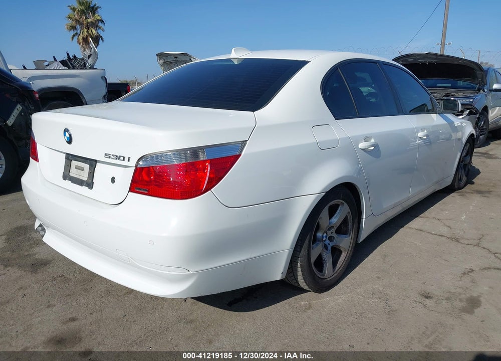 2005 BMW 530I VIN: WBANA73515CR59610