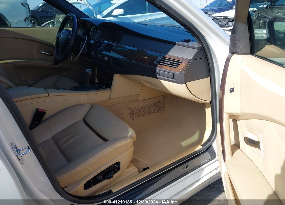 2005 BMW 530I VIN: WBANA73515CR59610