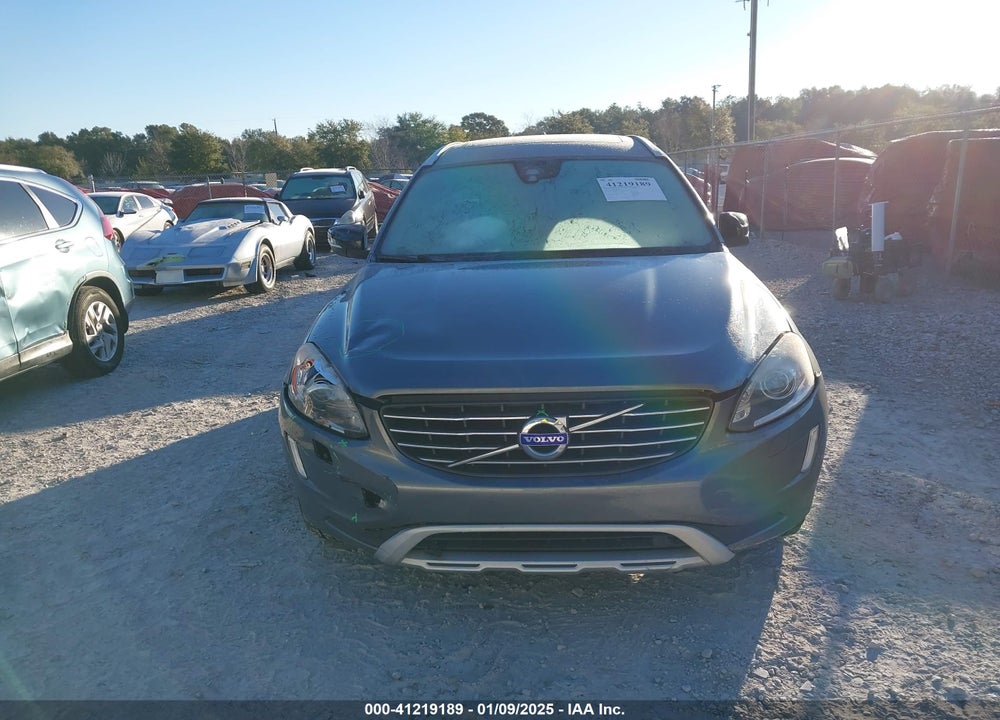 2017 VOLVO XC60 T5 DYNAMIC VIN: YV440MRR4H2186052