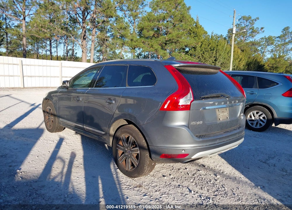 2017 VOLVO XC60 T5 DYNAMIC VIN: YV440MRR4H2186052