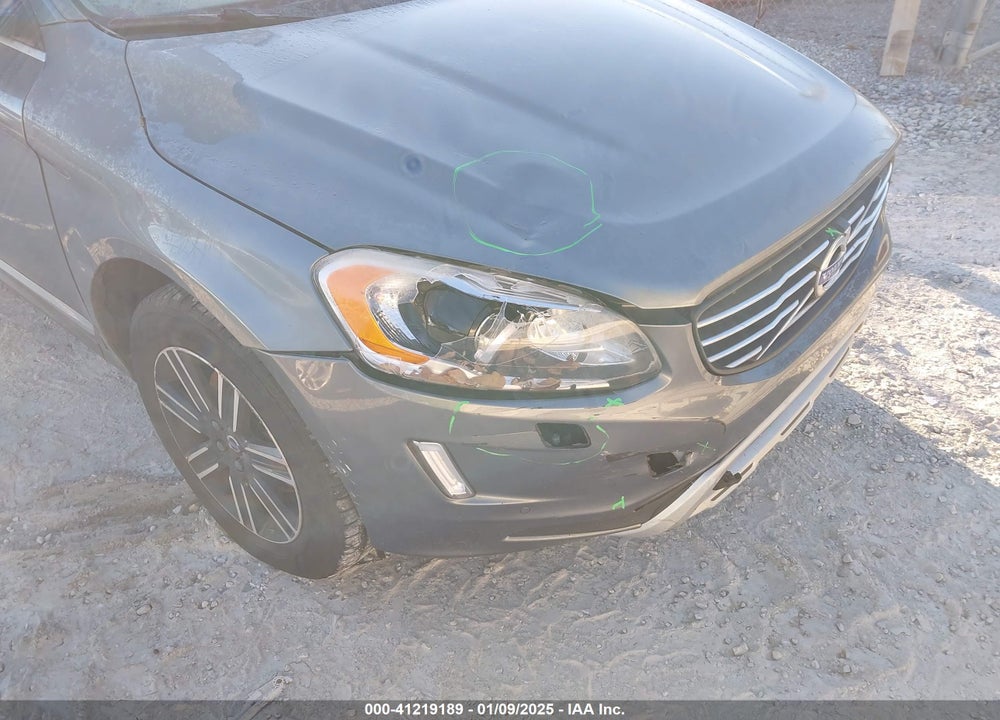 2017 VOLVO XC60 T5 DYNAMIC VIN: YV440MRR4H2186052