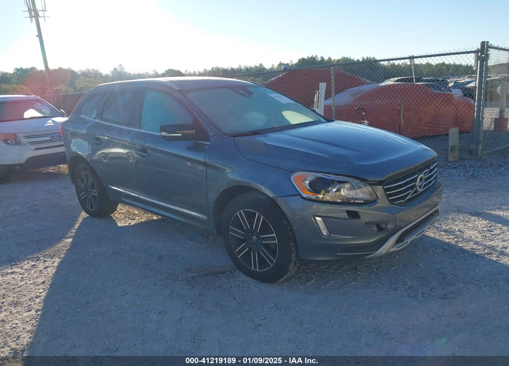 2017 VOLVO XC60 T5 DYNAMIC VIN: YV440MRR4H2186052